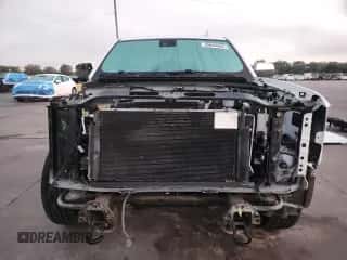 2017 Chevrolet Silverado 1500 High Country z VIN 3GCUKTEJ7HG445549, wystawiony jako Copart lot #89634655 z przebiegiem 152 534 mil mil oraz Szkoda całkowita • Salvage title. Historia ofert i sprzedaży dostępna na DreamBid. Obrazek 5.