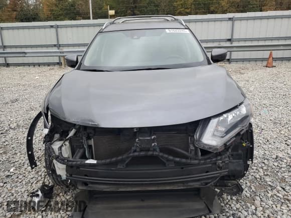 ✅ 2019 Nissan Rogue S • VIN: 5N1AT2MT0KC827523 • Lot: 91623245. Listed on Copart with 82,275 mi. Free auction sales archive from the USA and detailed vehicle history report at DreamBid. Image 5.