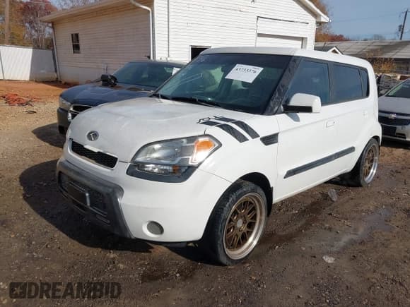 ✅ 2010 Kia Soul + • VIN: KNDJT2A21A7115982 • Lot: 43733376. Listed on IAAI with 129,749 mi. Free auction sales archive from the USA and detailed vehicle history report at DreamBid. Image 2.