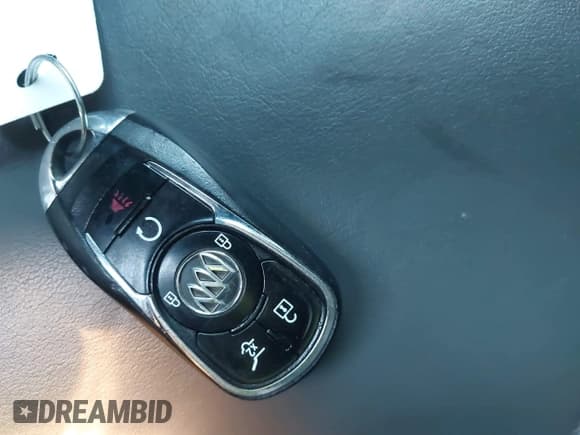 ✅ 2019 Buick Envision Essence • VIN: LRBFX2SA7KD090250 • Lot: 43772551. Listed on IAAI with 81,980 mi. Free auction sales archive from the USA and detailed vehicle history report at DreamBid. Image 11.