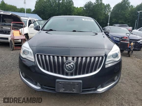 ✅ 2016 Buick Regal Premium II • VIN: 2G4GT5GXXG9136329 • Lot: 69182385. Listed on Copart with 295,211 mi. Free auction sales archive from the USA and detailed vehicle history report at DreamBid. Image 5.