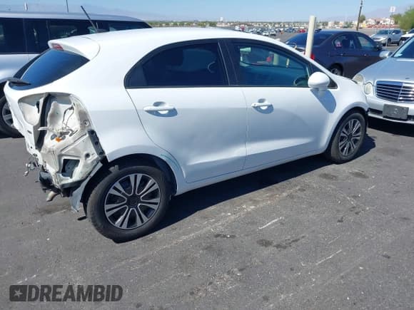 ✅ 2013 Kia Rio LX • VIN: KNADM5A36D6300444 • Лот: 43354938. Опубликован ранее на IAAI с пробегом 119 365 миль. Бесплатный доступ к архиву аукционных продаж из США и подробный отчёт об истории автомобиля на DreamBid. Изображение 4.