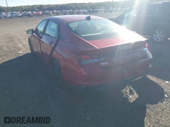 2021 Hyundai Elantra SEL z VIN KMHLM4AG4MU067098, wystawiony jako IAAI lot #43423833 z przebiegiem 29 531 mil mil oraz . Historia ofert i sprzedaży dostępna na DreamBid. Obrazek 3.