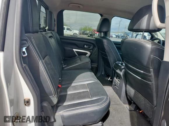 ✅ 2018 Nissan Titan Pro-4X • VIN: 1N6AA1E59JN550990 • Lot: 86519275. Wystawiony na Copart z przebiegiem 67 194 mil. Bezpłatny archiwum sprzedaży aukcyjnych z USA i szczegółowy raport historii pojazdu na DreamBid. Zdjęcie 10.