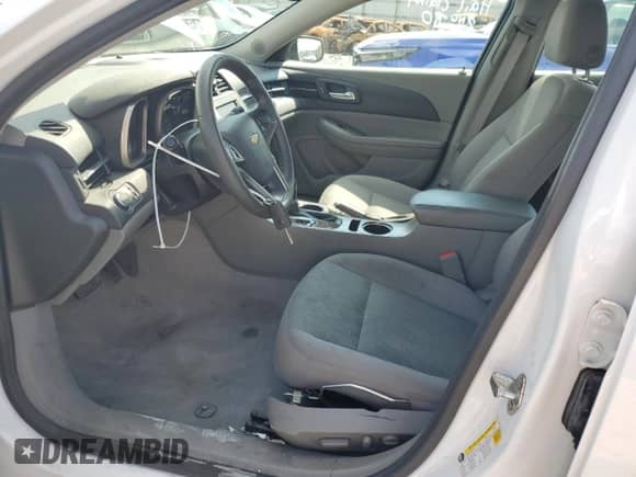 2015 Chevrolet Malibu LS z VIN 1G11A5SLXFF197537, wystawiony jako Copart lot #68995385 z przebiegiem 103 911 mil mil oraz Szkoda całkowita • Salvage title. Historia ofert i sprzedaży dostępna na DreamBid. Obrazek 7.