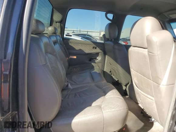 ✅ 2001 GMC Sierra 2500HD SLE • VIN: 1GTHK23G81F157288 • Лот: 47995825. Опубликован ранее на Copart с пробегом 129 012 миль. Бесплатный доступ к архиву аукционных продаж из США и подробный отчёт об истории автомобиля на DreamBid. Изображение 10.