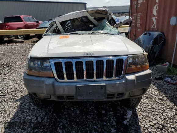✅ 2000 Jeep Grand Cherokee Laredo • VIN: 1J4G248S1YC329509 • Лот: 58589373. Опубликован ранее на Copart с пробегом Не указан. Бесплатный доступ к архиву аукционных продаж из США и подробный отчёт об истории автомобиля на DreamBid. Изображение 5.