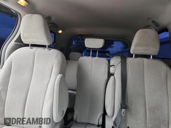 ✅ 2013 Toyota Sienna LE • VIN: 5TDKK3DC3DS342148 • Lot: 85937925. Listed on Copart with 183,916 mi. Free auction sales archive from the USA and detailed vehicle history report at DreamBid. Image 10.
