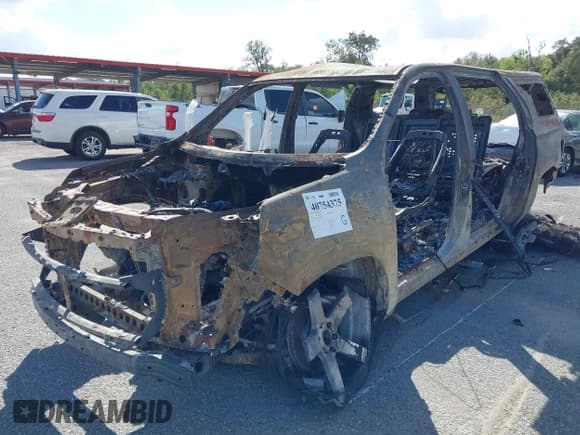 ✅ 2022 Chevrolet Suburban LT • VIN: 1GNSKCKD1NR286326 • Lot: 40754375. Listed on IAAI with Not provided. Free auction sales archive from the USA and detailed vehicle history report at DreamBid. Image 16.