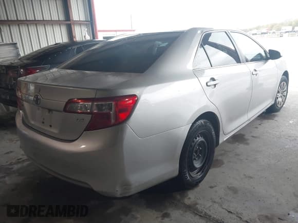 ✅ 2012 Toyota Camry XLE • VIN: 4T4BF1FK3CR197931 • Lot: 43767356. Listed on IAAI with 252,204 mi. Free auction sales archive from the USA and detailed vehicle history report at DreamBid. Image 4.
