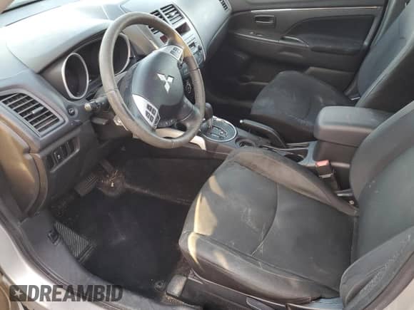 2013 Mitsubishi Outlander ES с VIN 4A4AP3AU5DE023536, выставлен на аукционе Copart как лот 86672155 с пробегом 83 762 миль миль и На запчасти • Non repairable. История ставок и продаж доступна на DreamBid. Изображение 7.