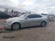✅ 2008 Lexus LS 460 • VIN: JTHBL46F985063260 • Lot: 43790797. Wystawiony na IAAI z przebiegiem Nie podano. Bezpłatny archiwum sprzedaży aukcyjnych z USA i szczegółowy raport historii pojazdu na DreamBid. Zdjęcie 15.