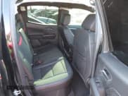 ✅ 2025 Chevrolet Colorado 4WD Z71 • VIN: 1GCPTDEK0S1222543 • Лот: 43188953. Опубликован ранее на IAAI с пробегом 1 676 миль. Бесплатный доступ к архиву аукционных продаж из США и подробный отчёт об истории автомобиля на DreamBid. Изображение 8.