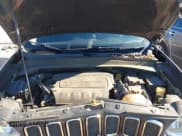 ✅ 2017 Jeep Renegade Latitude • VIN: ZACCJABB4HPG20712 • Lot: 43812798. Wystawiony na IAAI z przebiegiem 108 412 mil. Bezpłatny archiwum sprzedaży aukcyjnych z USA i szczegółowy raport historii pojazdu na DreamBid. Zdjęcie 10.