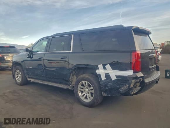 ✅ 2019 Chevrolet Suburban LT • VIN: 1GNSCHKC7KR185384 • Lot: 94941855. Wystawiony na Copart z przebiegiem 58 492 mil. Bezpłatny archiwum sprzedaży aukcyjnych z USA i szczegółowy raport historii pojazdu na DreamBid. Zdjęcie 2.