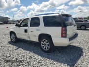 ✅ 2009 GMC Yukon Denali • VIN: 1GKFK03299R258354 • Лот: 70780905. Опубликован ранее на Copart с пробегом 130 037 миль. Бесплатный доступ к архиву аукционных продаж из США и подробный отчёт об истории автомобиля на DreamBid. Изображение 2.