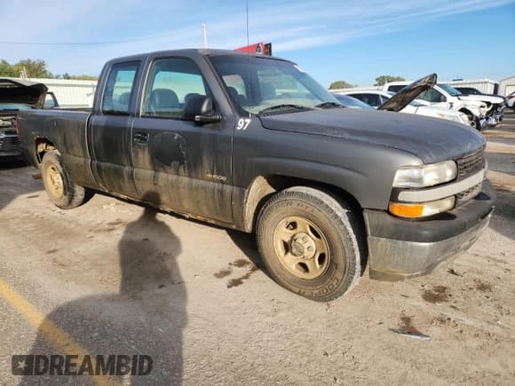 ✅ 2002 Chevrolet Silverado 1500 LS • VIN: 2GCEC19V121321215 • Лот: 90525315. Опубликован ранее на Copart с пробегом 176 425 миль. Бесплатный доступ к архиву аукционных продаж из США и подробный отчёт об истории автомобиля на DreamBid. Изображение 4.
