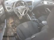 ✅ 2012 Hyundai Veloster w/Gray Int • VIN: KMHTC6ADXCU025232 • Lot: 41638915. Wystawiony na Copart z przebiegiem 136 486 mil. Bezpłatny archiwum sprzedaży aukcyjnych z USA i szczegółowy raport historii pojazdu na DreamBid. Zdjęcie 8.