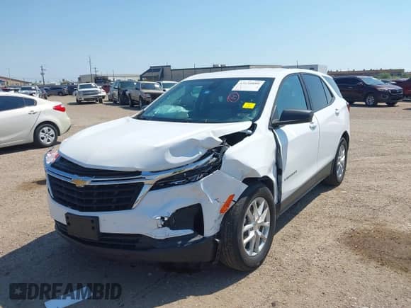 2022 Chevrolet Equinox LS z VIN 3GNAXHEV8NS206631, wystawiony jako IAAI lot #43150880 z przebiegiem 41 107 mil mil oraz . Historia ofert i sprzedaży dostępna na DreamBid. Obrazek 6.