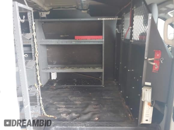 ✅ 2015 Ford Transit Cargo • VIN: 1FTNE1YG9FKB08497 • Lot: 42106682. Listed on IAAI with 158,992 mi. Free auction sales archive from the USA and detailed vehicle history report at DreamBid. Image 8.