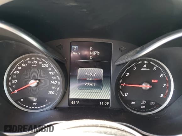 ✅ 2015 Mercedes-Benz C 300 Luxury • VIN: 55SWF4KB6FU092397 • Lot: 93611695. Listed on Copart with 73,301 mi. Free auction sales archive from the USA and detailed vehicle history report at DreamBid. Image 9.