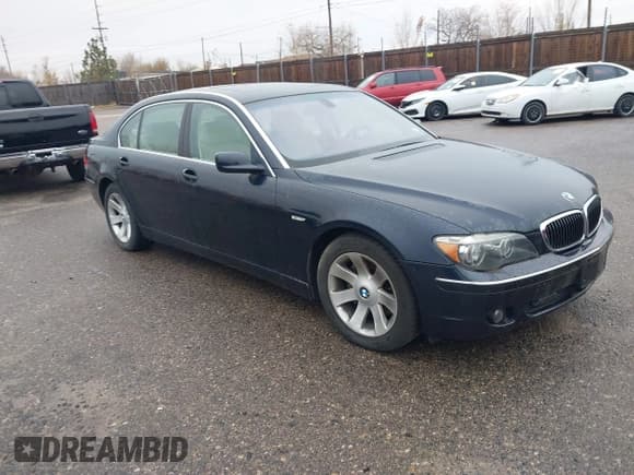 ✅ 2006 BMW 7 Series 750Li • VIN: WBAHN83516DT31842 • Lot: 43652190. Wystawiony na IAAI z przebiegiem 31 968 mil. Bezpłatny archiwum sprzedaży aukcyjnych z USA i szczegółowy raport historii pojazdu na DreamBid. Zdjęcie 1.