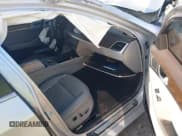 ✅ 2015 Hyundai Genesis 3.8L • VIN: KMHGN4JE1FU090550 • Lot: 43295110. Wystawiony na IAAI z przebiegiem Nie podano. Bezpłatny archiwum sprzedaży aukcyjnych z USA i szczegółowy raport historii pojazdu na DreamBid. Zdjęcie 5.