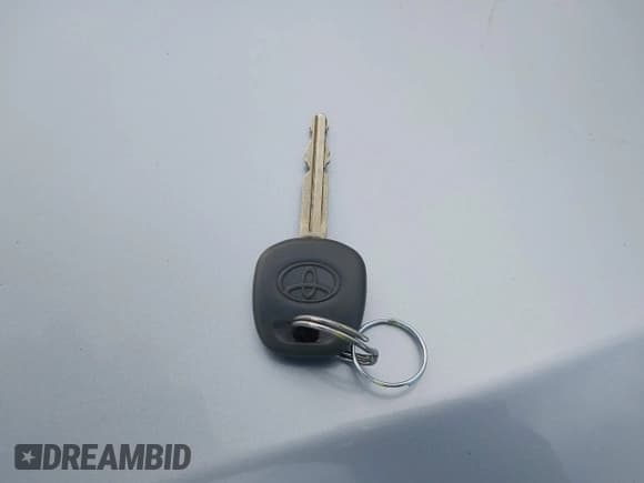 ✅ 2005 Toyota Corolla S • VIN: 1NXBR32E65Z487144 • Lot: 43704219. Listed on IAAI with 226,018 mi. Free auction sales archive from the USA and detailed vehicle history report at DreamBid. Image 11.