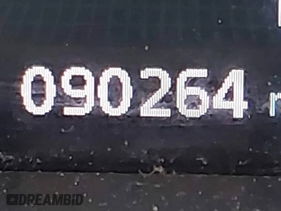 2013 Mitsubishi Outlander ES z VIN 4A4AR3AU8DE011083, wystawiony jako IAAI lot #43124485 z przebiegiem 90 264 mil mil oraz . Historia ofert i sprzedaży dostępna na DreamBid. Obrazek 16.