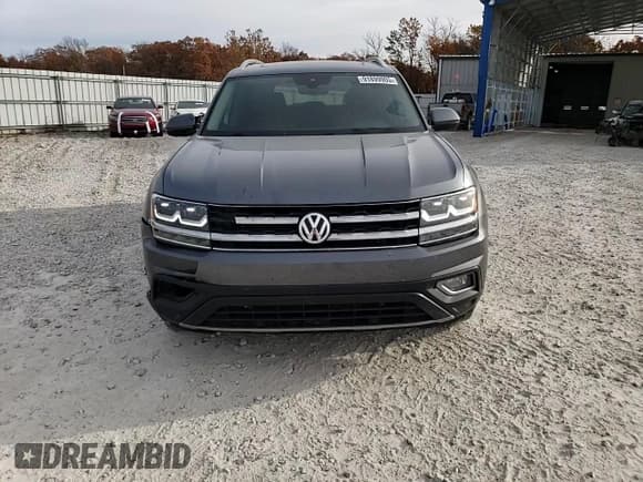 ✅ 2019 Volkswagen Atlas SEL Premium • VIN: 1V2NR2CA4KC507494 • Lot: 91899905. Wystawiony na Copart z przebiegiem 118 165 mil. Bezpłatny archiwum sprzedaży aukcyjnych z USA i szczegółowy raport historii pojazdu na DreamBid. Zdjęcie 14.