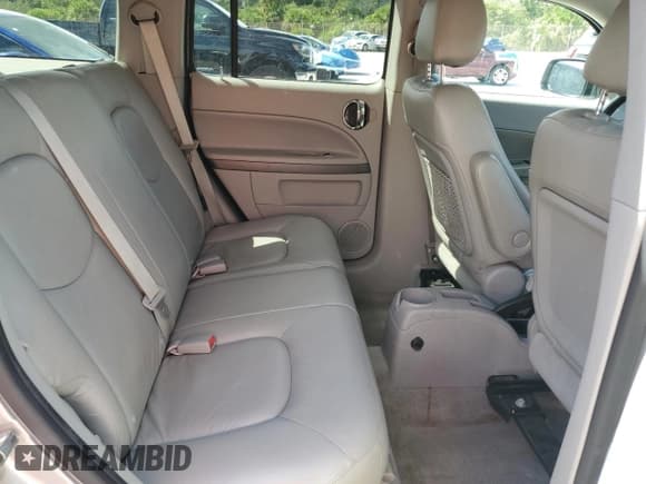 ✅ 2010 Chevrolet HHR 2LT • VIN: 3GNBACDV9AS608212 • Lot: 86781895. Wystawiony na Copart z przebiegiem 118 587 mil. Bezpłatny archiwum sprzedaży aukcyjnych z USA i szczegółowy raport historii pojazdu na DreamBid. Zdjęcie 10.