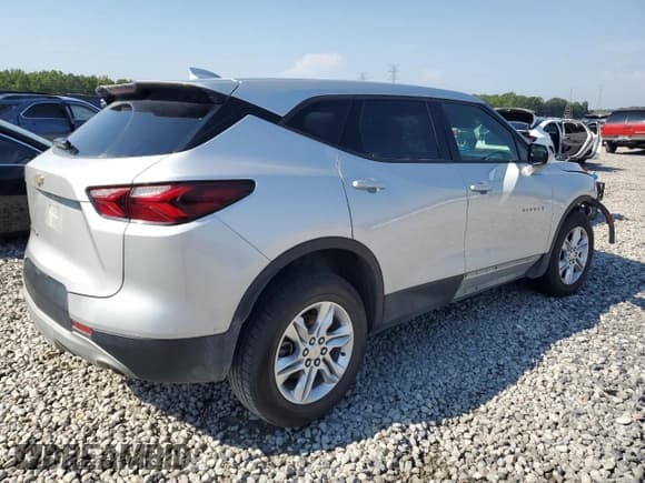 ✅ 2021 Chevrolet Blazer LT • VIN: 3GNKBHRS9MS502825 • Lot: 68881335. Listed on Copart with 107,389 mi. Free auction sales archive from the USA and detailed vehicle history report at DreamBid. Image 3.