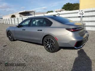 ✅ 2024 BMW 7 Series 740i • VIN: WBA23EH06RCS73051 • Лот: 46410465. Опубликован ранее на Copart с пробегом 14 701 миль. Бесплатный доступ к архиву аукционных продаж из США и подробный отчёт об истории автомобиля на DreamBid. Изображение 2.