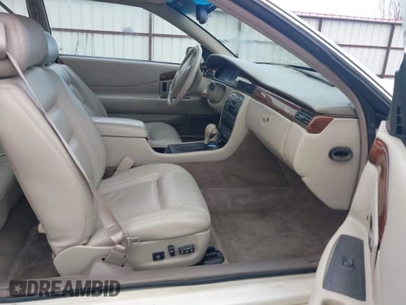 ✅ 1998 Cadillac Eldorado • VIN: 1G6EL12Y2WU603722 • Лот: 41879733. Опубликован ранее на IAAI с пробегом 81 780 миль. Бесплатный доступ к архиву аукционных продаж из США и подробный отчёт об истории автомобиля на DreamBid. Изображение 5.