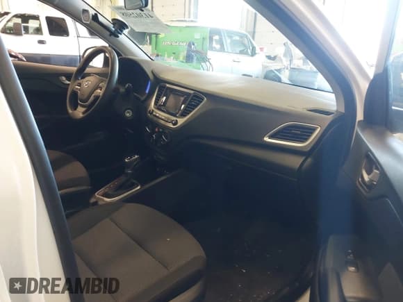 ✅ 2021 Hyundai Accent SE • VIN: 3KPC24A65ME141113 • Лот: 41302508. Опубликован ранее на IAAI с пробегом 56 889 миль. Бесплатный доступ к архиву аукционных продаж из США и подробный отчёт об истории автомобиля на DreamBid. Изображение 5.