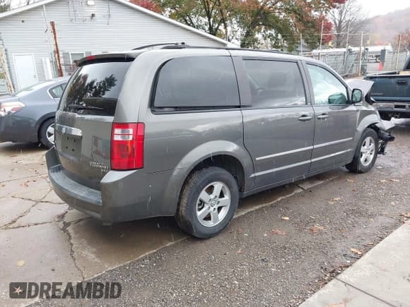 ✅ 2010 Dodge Grand Caravan SXT • VIN: 2D4RN5D11AR224994 • Lot: 43659831. Listed on IAAI with 88,537 mi. Free auction sales archive from the USA and detailed vehicle history report at DreamBid. Image 4.
