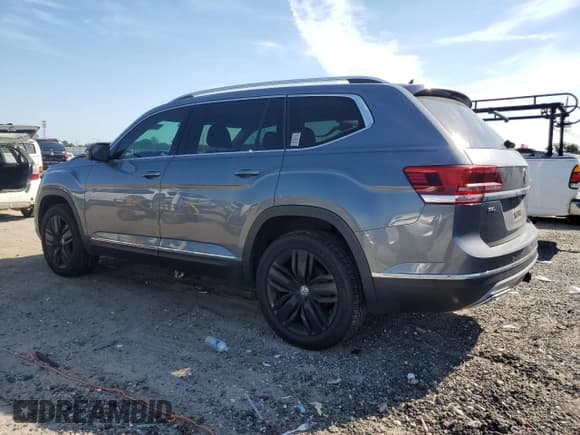 ✅ 2019 Volkswagen Atlas SEL Premium • VIN: 1V2NR2CA8KC517588 • Лот: 80850415. Опубликован ранее на Copart с пробегом 136 705 миль. Бесплатный доступ к архиву аукционных продаж из США и подробный отчёт об истории автомобиля на DreamBid. Изображение 2.