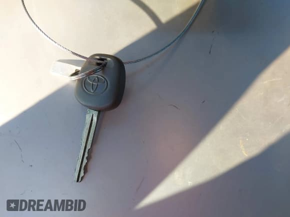 ✅ 2014 Toyota Camry SE • VIN: 4T1BF1FK5EU415123 • Лот: 43618795. Опубликован ранее на IAAI с пробегом 230 930 миль. Бесплатный доступ к архиву аукционных продаж из США и подробный отчёт об истории автомобиля на DreamBid. Изображение 11.