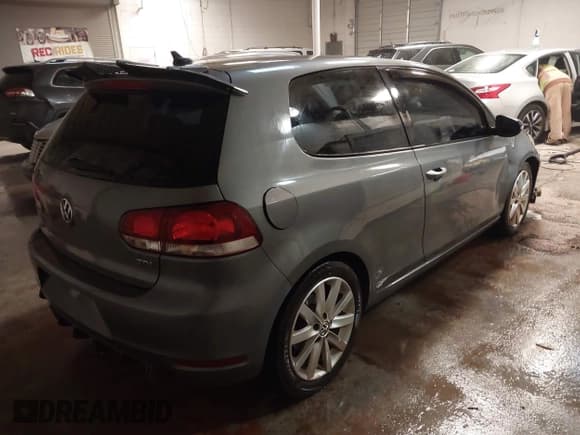 ✅ 2011 Volkswagen Golf TDI • VIN: WVWBM7AJ9BW144871 • Лот: 41610680. Опубликован ранее на IAAI с пробегом 168 202 миль. Бесплатный доступ к архиву аукционных продаж из США и подробный отчёт об истории автомобиля на DreamBid. Изображение 4.