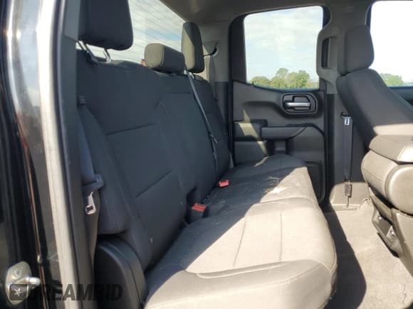 ✅ 2019 Chevrolet Silverado 1500 Custom Trail Boss • VIN: 1GCRYCEF7KZ290783 • Lot: 71790944. Wystawiony na Copart z przebiegiem 117 943 mil. Bezpłatny archiwum sprzedaży aukcyjnych z USA i szczegółowy raport historii pojazdu na DreamBid. Zdjęcie 10.