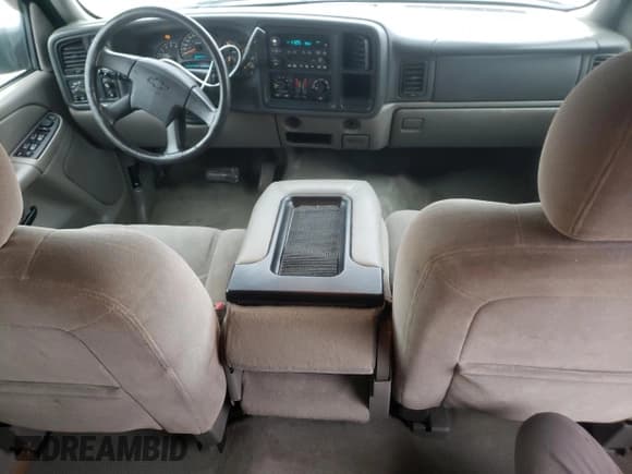 ✅ 2004 Chevrolet Suburban LS • VIN: 1GNFK16Z74J136696 • Лот: 86549784. Опубликован ранее на Copart с пробегом 218 908 миль. Бесплатный доступ к архиву аукционных продаж из США и подробный отчёт об истории автомобиля на DreamBid. Изображение 8.