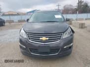 ✅ 2015 Chevrolet Traverse LT • VIN: 1GNKRGKDXFJ376156 • Lot: 41108024. Wystawiony na IAAI z przebiegiem 100 601 mil. Bezpłatny archiwum sprzedaży aukcyjnych z USA i szczegółowy raport historii pojazdu na DreamBid. Zdjęcie 13.