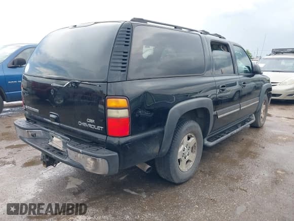 ✅ 2005 Chevrolet Suburban LS • VIN: 3GNEC16Z45G157758 • Лот: 42408657. Опубликован ранее на IAAI с пробегом 237 238 миль. Бесплатный доступ к архиву аукционных продаж из США и подробный отчёт об истории автомобиля на DreamBid. Изображение 4.