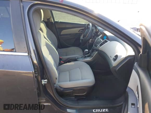 2014 Chevrolet Cruze 1LT with VIN 1G1PC5SB5E7173795, listed as a IAAI auction lot 43352603 with 100,794 mi miles and . Bid and sale history available at DreamBid. Image 5.