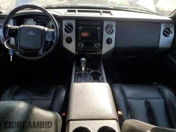 ✅ 2011 Ford Expedition Max Limited • VIN: 1FMJK2A5XBEF21216 • Lot: 53281375. Listed on Copart with 200,215 mi. Free auction sales archive from the USA and detailed vehicle history report at DreamBid. Image 8.