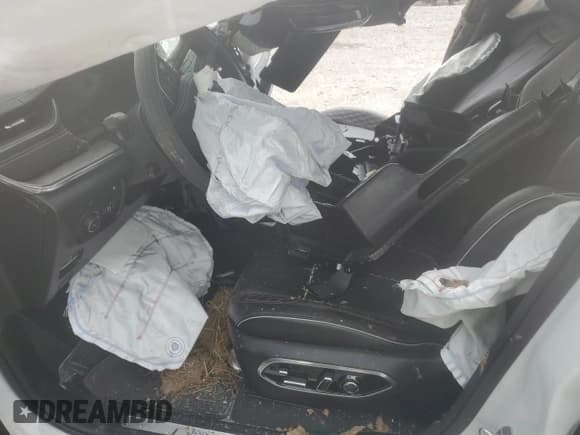 ✅ 2023 Jeep Grand Cherokee Overland • VIN: 1C4RJYD64P8859802 • Lot: 56906105. Listed on Copart with Not provided. Free auction sales archive from the USA and detailed vehicle history report at DreamBid. Image 7.