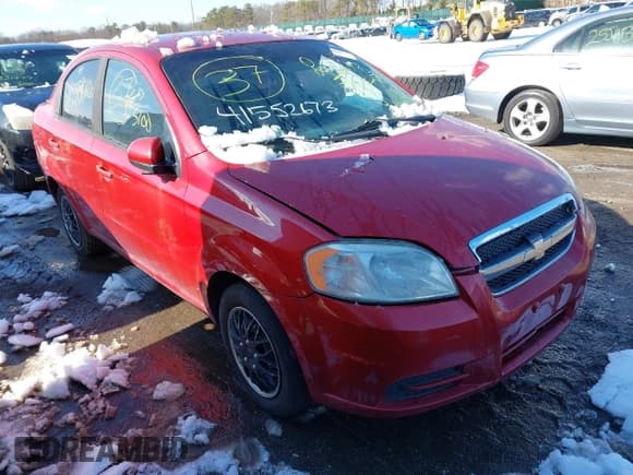 ✅ 2011 Chevrolet Aveo 1LT • VIN: KL1TD5DE8BB219808 • Lot: 41552673. Wystawiony na IAAI z przebiegiem Nie podano. Bezpłatny archiwum sprzedaży aukcyjnych z USA i szczegółowy raport historii pojazdu na DreamBid. Zdjęcie 1.