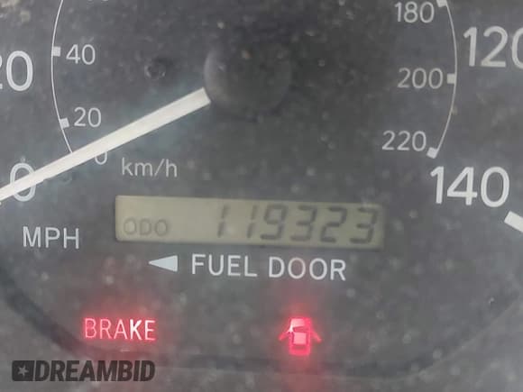 ✅ 2000 Toyota Camry LE • VIN: 4T1BG22K4YU967077 • Лот: 43550030. Опубликован ранее на IAAI с пробегом 119 323 миль. Бесплатный доступ к архиву аукционных продаж из США и подробный отчёт об истории автомобиля на DreamBid. Изображение 7.