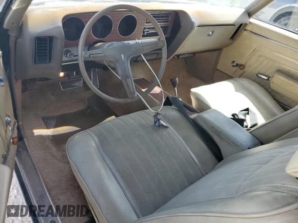 ✅ 1970 Pontiac Lemans • VIN: 237670P276 • Lot: 76834894. Wystawiony na Copart z przebiegiem 24 207 mil. Bezpłatny archiwum sprzedaży aukcyjnych z USA i szczegółowy raport historii pojazdu na DreamBid. Zdjęcie 8.