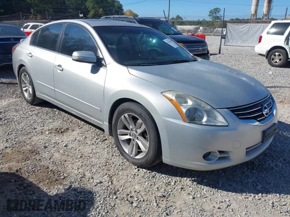 ✅ 2010 Nissan Altima SR • VIN: 1N4BL2AP0AN457490 • Lot: 43624498. Listed on IAAI with 139,026 mi. Free auction sales archive from the USA and detailed vehicle history report at DreamBid. Image 1.